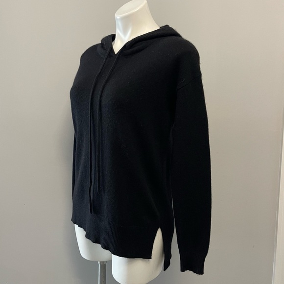 C by Bloomingdales Cashmere Hoodie Sweater Black XS High Low Side Slits Pullover - Picture 5 of 12